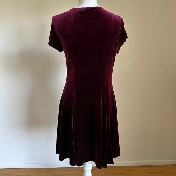 Kimchi Blue Velvet Short Sleeve Dress | Size L - Picture 2 of 6